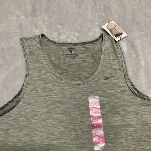 Reebok Tops - Reebok Athletic Sleeveless Tank Top Ruched Size 2XL